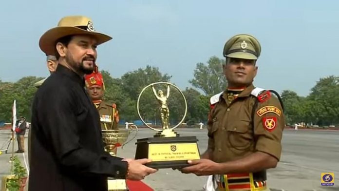Subhash Chandra Muwal gets Commander's Trophy