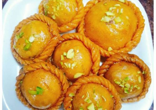 Special Sweets For Holi : चंद्रकला बहुत प्रसिद्ध और पारंपरिक मिठाई है, यह मिठाई विशेष रूप से होली के मौके पर बनाई जाती है