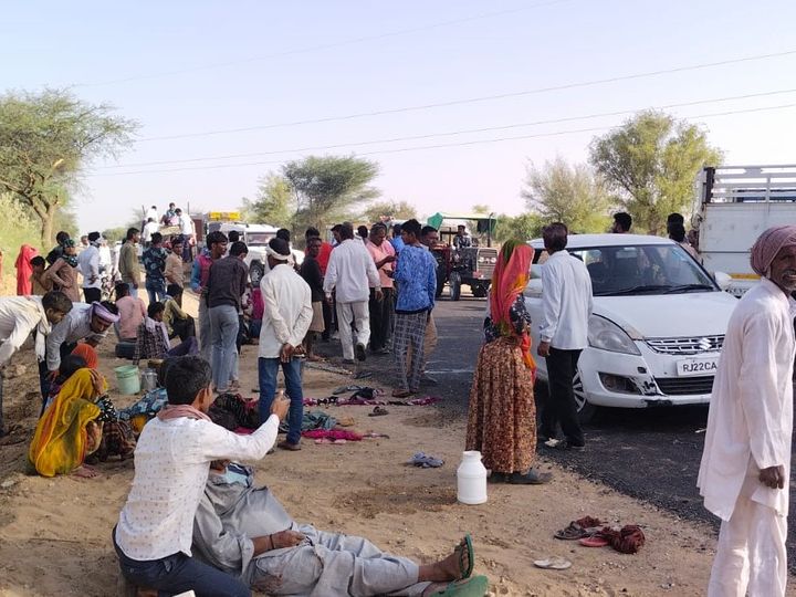 Road Accident in Bikaner पिकअप पलटने से एक की मौत, 12 की हालत गंभीर