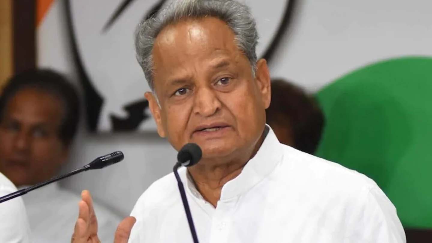 CM Gehlot’s Advice To The Center : कोविड के मद्देनजर चीन से आवागमन नियंत्रित करें