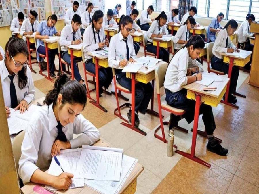 CBSE Exam 2022 : दसवीं-बारहवीं परीक्षाओं का टाइम-टेबल जारी