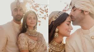 Ranbir Kapoor-Alia Bhatt Wedding Photos : शादी के बाद आलिया भट्ट ने सबसे पहले अपनी शादी की तस्वीरें शेयर की