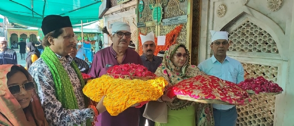 Hazrat Khwaja Moinuddin Chishti : बॉलीवुड अभिनेता रज़ा मुराद ने की गरीब नवाब दरगाह की ज़ियारत