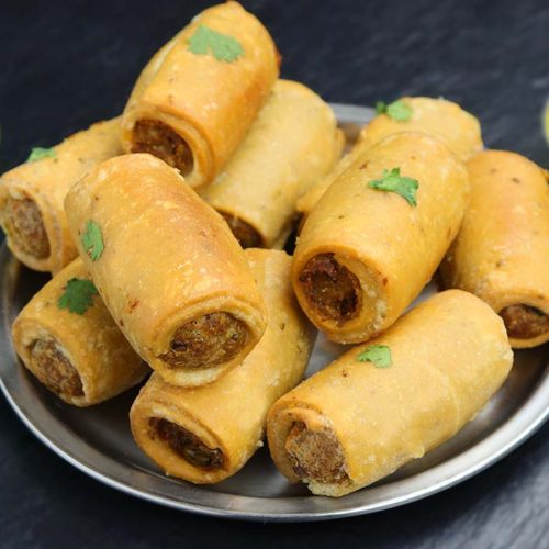 बच्चे जब कुछ अच्छा खाने की डिमांड करे तो बनाएं समोसा रोल  Samosa Roll