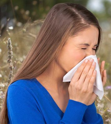 क्यों होती है Dust Allergy होने पर नज़र आते हैं ये लक्षण, जाने बचाव के ज़रूरी उपाय