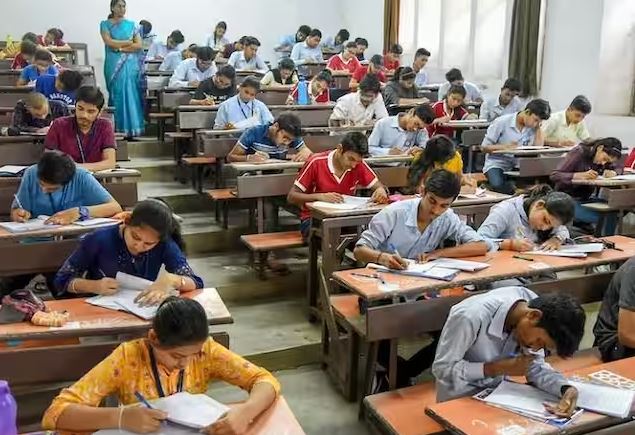 Rajasthan PTET Exam-2023: 1,494 परीक्षा केंद्रों पर 5 लाख 21 हजार स्टूडेंट दे रहे परीक्षा, 11 बजे से 2 बजे तक होगी परीक्षा