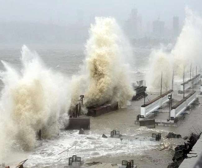 Weather Updates: 15 जून से दिखेगा चक्रवातीय तूफान बिपरजॉय का असर, एक दर्जन से ज्यादा ट्रेनें रद्द