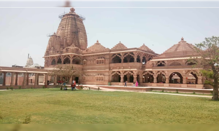 Shri Sanwariya Seth Temple: सांवलिया सेठ मंदिर का नया रिकॉर्ड , भक्तों ने दान किए सोना-चांदी और इतने करोड़ रूपये