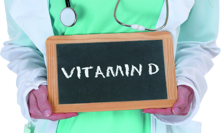 Vitamin D Deficiency: हड्डियों को कमजोर बना देती है Vitamin D की कमी, इन चीजों को करें डाइट में शामिल