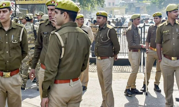 Police Jobs: इस राज्य में कॉन्स्टेबल पदों पर निकली 12000 से भी ज्यादा वैकेंसी, जानें पूरी डिटेल्स